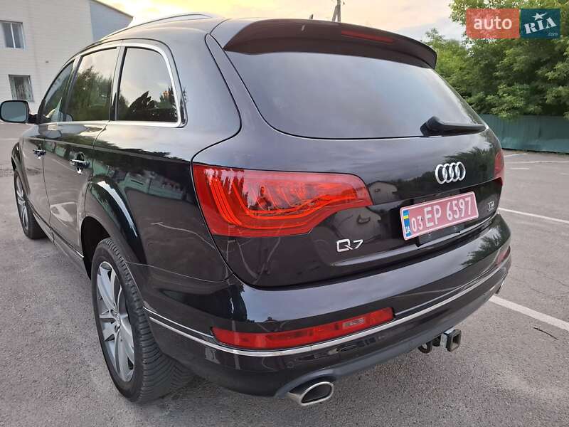 Позашляховик / Кросовер Audi Q7 2014 в Дубні