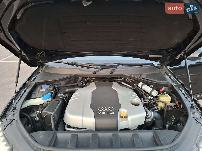 Позашляховик / Кросовер Audi Q7 2014 в Дубні