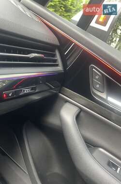 Внедорожник / Кроссовер Audi Q7 2017 в 