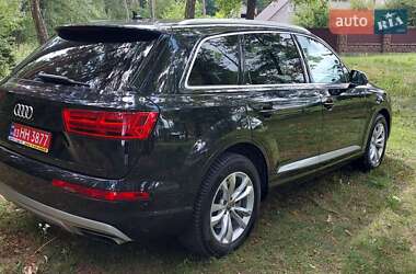 Внедорожник / Кроссовер Audi Q7 2019 в 