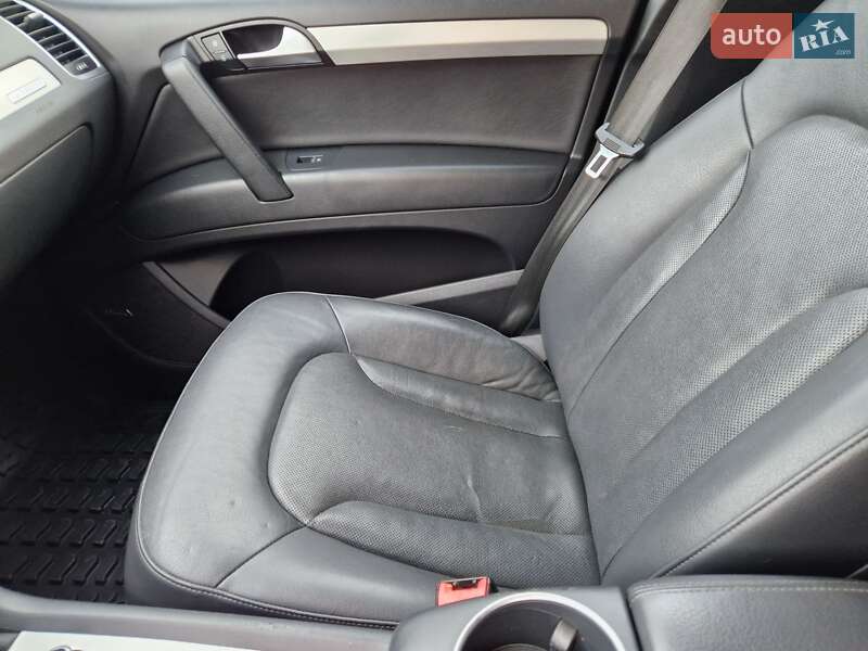 Внедорожник / Кроссовер Audi Q7 2013 в Тернополе
