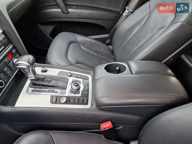 Внедорожник / Кроссовер Audi Q7 2013 в Тернополе