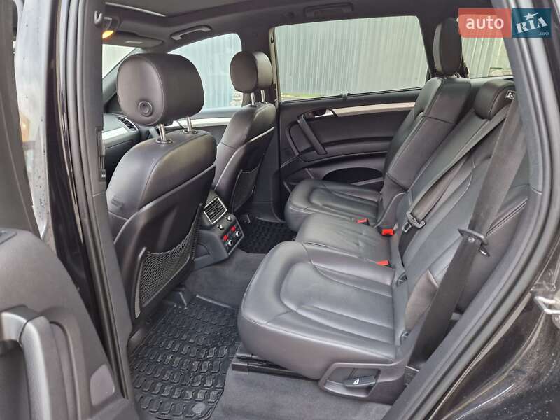 Внедорожник / Кроссовер Audi Q7 2013 в Тернополе