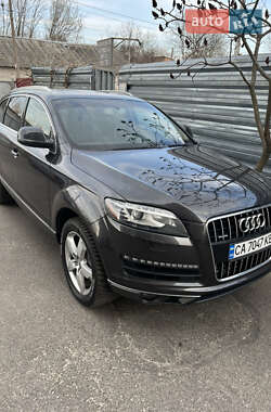 Внедорожник / Кроссовер Audi Q7 2014 в 