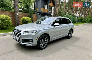 Внедорожник / Кроссовер Audi Q7 2015 в 