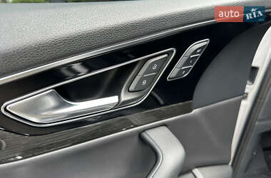 Внедорожник / Кроссовер Audi Q7 2015 в 