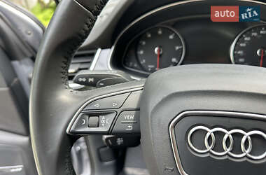 Внедорожник / Кроссовер Audi Q7 2015 в 