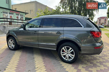 Внедорожник / Кроссовер Audi Q7 2011 в 