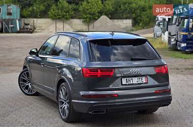 Внедорожник / Кроссовер Audi Q7 2019 в 