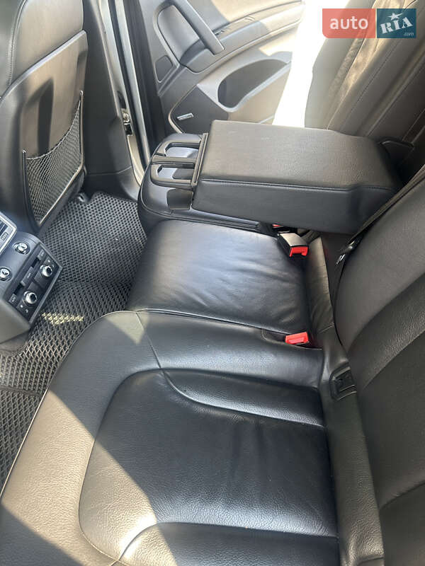 Внедорожник / Кроссовер Audi Q7 2010 в Львове