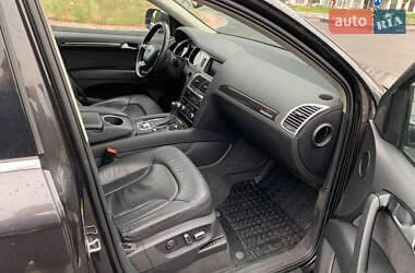 Внедорожник / Кроссовер Audi Q7 2013 в Киеве
