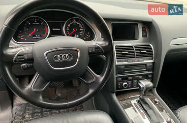 Внедорожник / Кроссовер Audi Q7 2013 в 