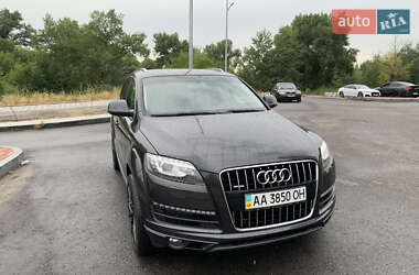Внедорожник / Кроссовер Audi Q7 2013 в 