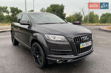 Внедорожник / Кроссовер Audi Q7 2013 в 