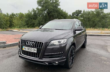 Внедорожник / Кроссовер Audi Q7 2013 в 