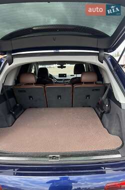 Внедорожник / Кроссовер Audi Q7 2019 в 