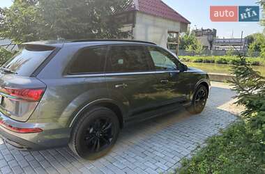 Внедорожник / Кроссовер Audi Q7 2020 в 