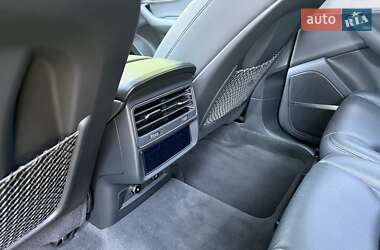 Внедорожник / Кроссовер Audi Q7 2020 в 