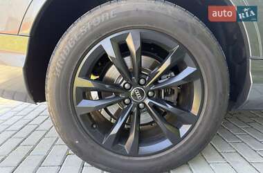 Внедорожник / Кроссовер Audi Q7 2020 в 