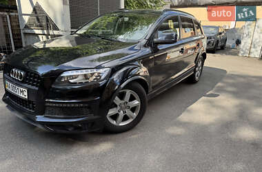 Внедорожник / Кроссовер Audi Q7 2011 в 