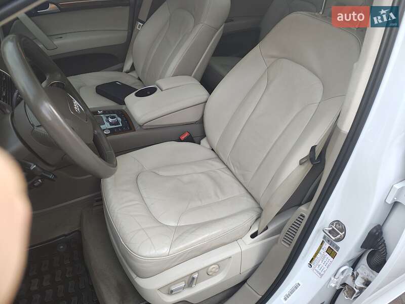 Внедорожник / Кроссовер Audi Q7 2014 в Запорожье