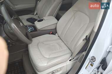 Внедорожник / Кроссовер Audi Q7 2014 в 