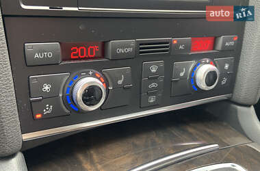 Позашляховик / Кросовер Audi Q7 2010 в 