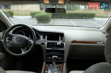Внедорожник / Кроссовер Audi Q7 2013 в 
