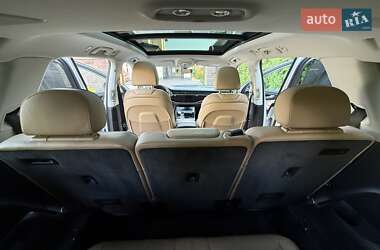 Внедорожник / Кроссовер Audi Q7 2020 в 