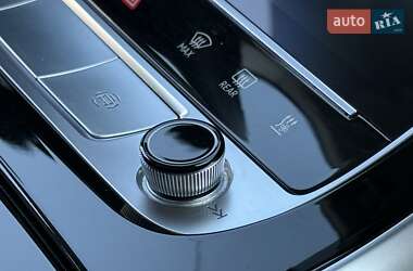 Внедорожник / Кроссовер Audi Q7 2020 в 