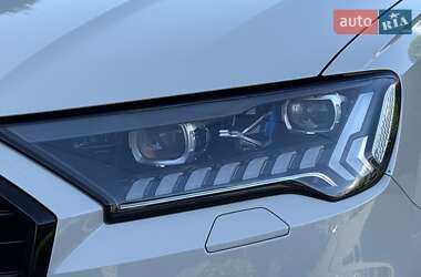 Внедорожник / Кроссовер Audi Q7 2020 в 