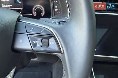 Внедорожник / Кроссовер Audi Q7 2020 в 