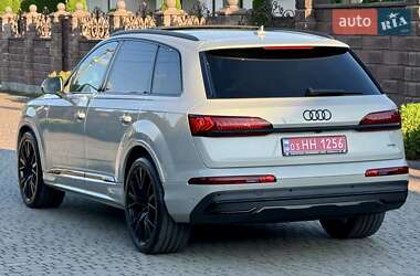 Внедорожник / Кроссовер Audi Q7 2020 в 