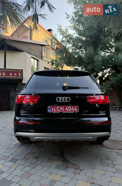 Внедорожник / Кроссовер Audi Q7 2016 в 