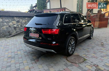 Внедорожник / Кроссовер Audi Q7 2016 в 