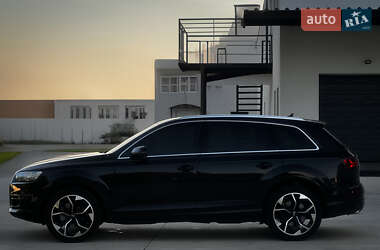 Внедорожник / Кроссовер Audi Q7 2017 в 