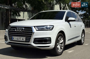 Внедорожник / Кроссовер Audi Q7 2016 в Киеве
