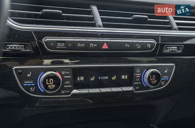 Внедорожник / Кроссовер Audi Q7 2017 в 