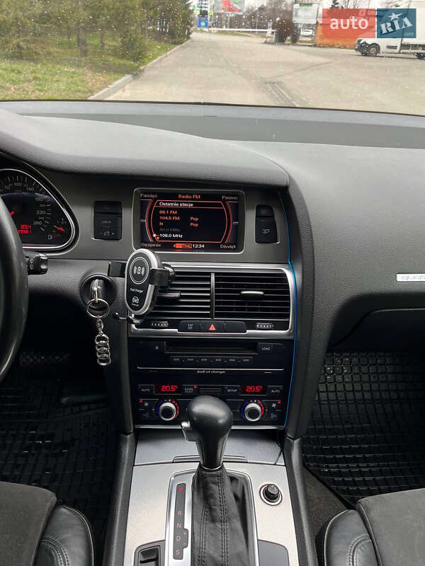 Внедорожник / Кроссовер Audi Q7 2006 в Чорткове