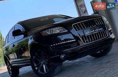 Внедорожник / Кроссовер Audi Q7 2014 в 