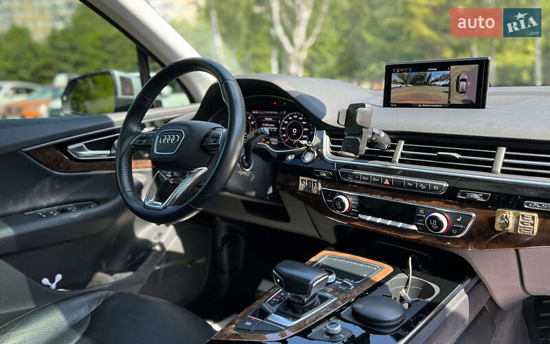 Внедорожник / Кроссовер Audi Q7 2018 в Львове