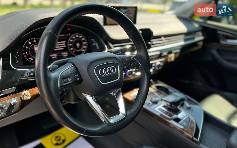 Внедорожник / Кроссовер Audi Q7 2018 в Львове