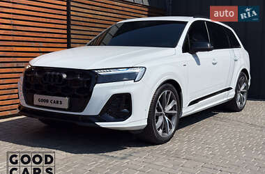 Внедорожник / Кроссовер Audi Q7 2025 в 