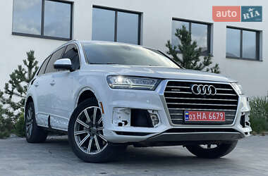 Внедорожник / Кроссовер Audi Q7 2017 в 