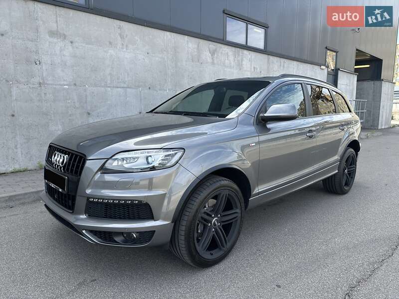 Внедорожник / Кроссовер Audi Q7 2015 в Киеве