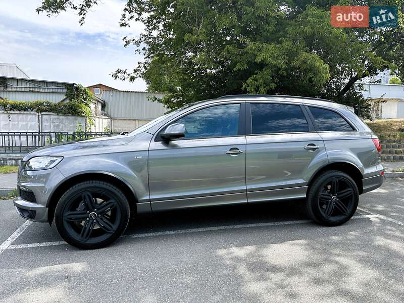 Внедорожник / Кроссовер Audi Q7 2015 в Киеве