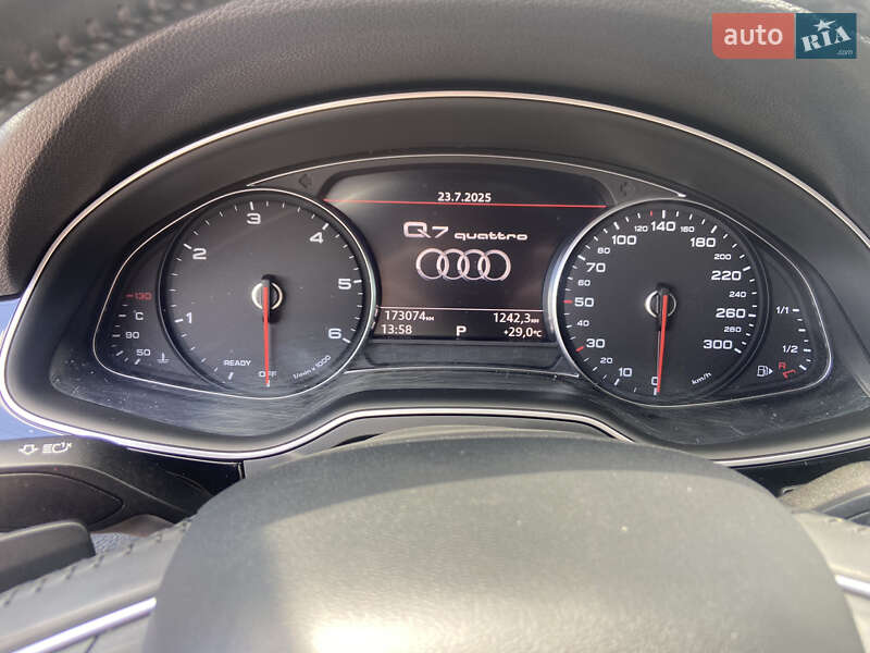 Позашляховик / Кросовер Audi Q7 2017 в Христинівці