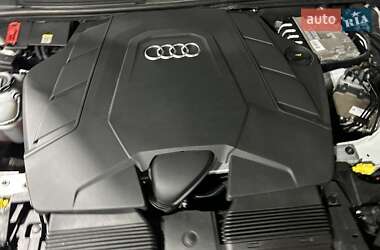 Внедорожник / Кроссовер Audi Q7 2020 в 