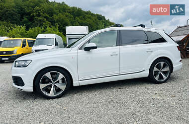 Внедорожник / Кроссовер Audi Q7 2017 в 
