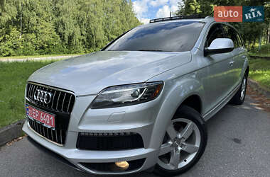 Позашляховик / Кросовер Audi Q7 2013 в 
